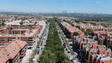 chicas pozuelo|Compis mujeres en Avenida de Europa (Pozuelo de Alarcón)